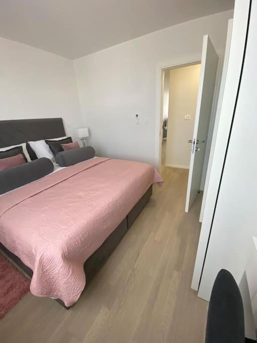 New Modern Apt Near Old Town - Private Parking Zadar Eksteriør bilde