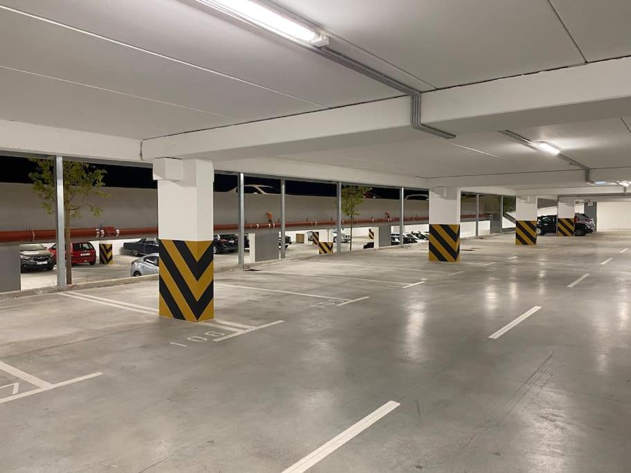 New Modern Apt Near Old Town - Private Parking Zadar Eksteriør bilde